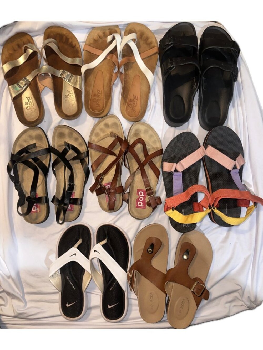 Lot of 8 Women's Sandal and Slides(Pre-Owned and New) SZ 8